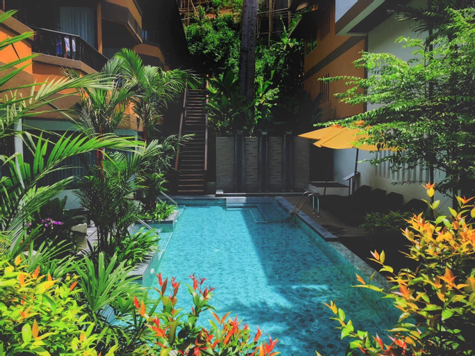 Swimming Pool 7