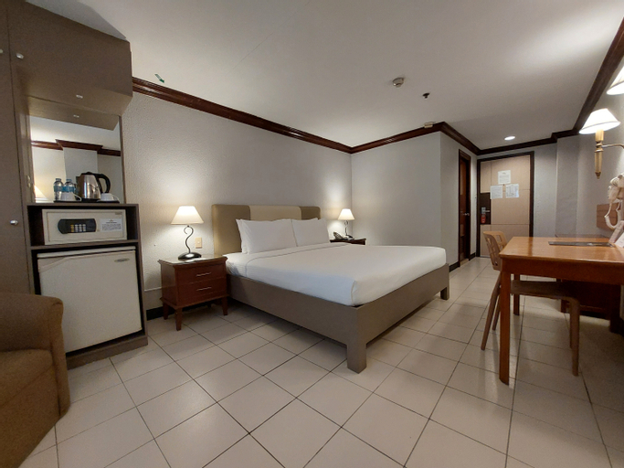 Bedroom 3, Las Palmas Hotel de Manila, Manila City