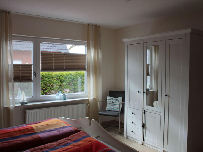 Bedroom 2, Micha in the House Michaela, Leer