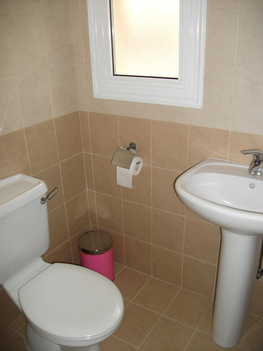 Bathroom 4, Villa Laurel