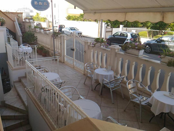 Others 3, B&B Marebello, Lecce