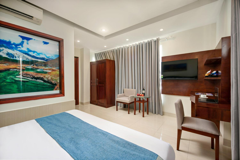 Bedroom 6