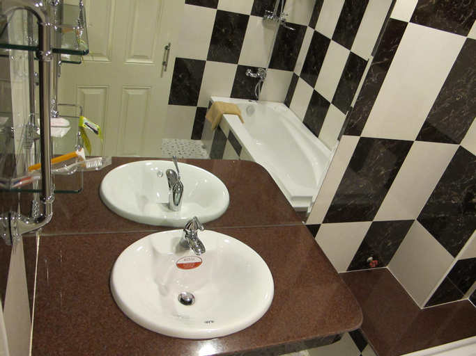 Bathroom 3