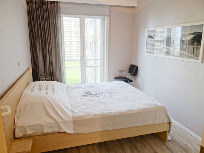 Others 5, Apartment in Nieuwpoort With Terrace, West-Vlaanderen