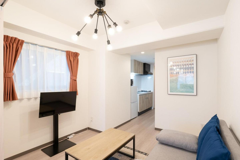 Others 5, Casa Blan, Toshima
