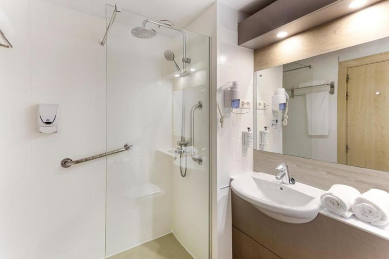 Bathroom 4, B&B Hotel Madrid Las Rozas, Madrid