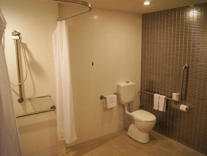 Bathroom 20