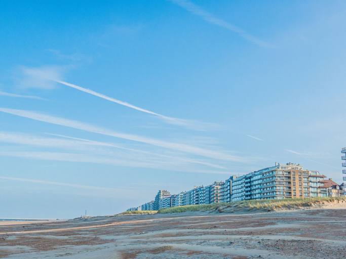 Others 2, Apartment in Nieuwpoort With Terrace, West-Vlaanderen