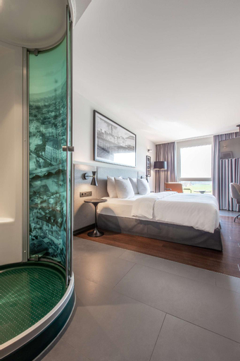 Bedroom 16