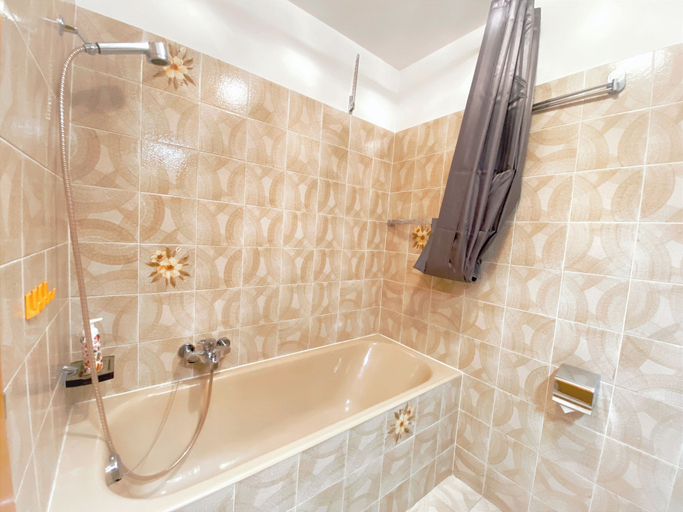 Bathroom 3, Appartement central et parking gratuit, Conthey