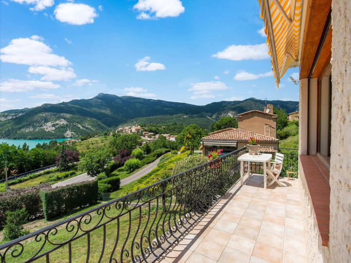 Balcony, Holiday Home in Saint-julien-du-verdon With Garden, Alpes-de-Haute-Provence
