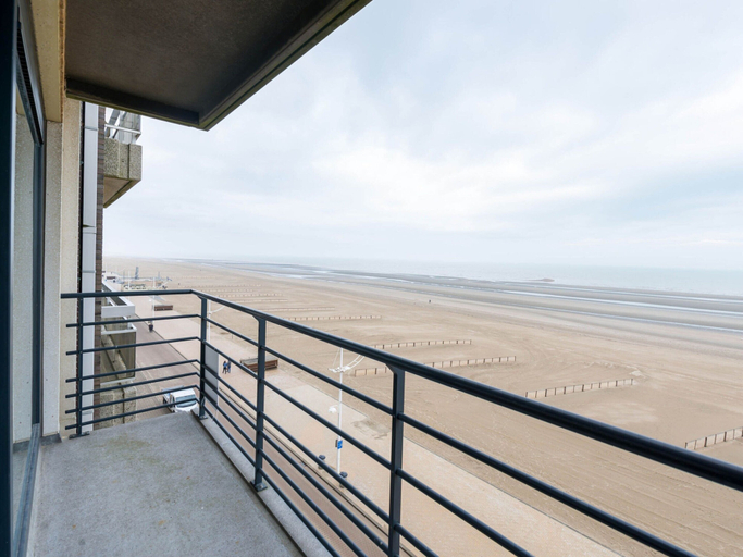 View from property 4, Apartment in Zeedijk With Sea View, West-Vlaanderen