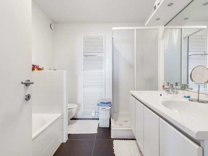 Bathroom 4, Attractive Apartment With Dunes View, West-Vlaanderen
