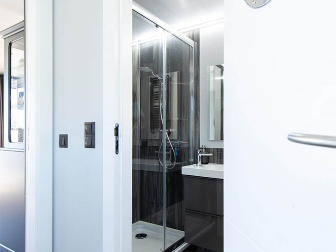 Bathroom 2, Lovely Houseboat in Kinrooi With Terrace, Limburg