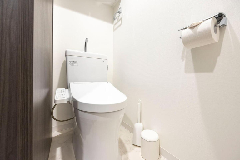 Bathroom 26