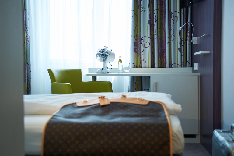 Bedroom 11