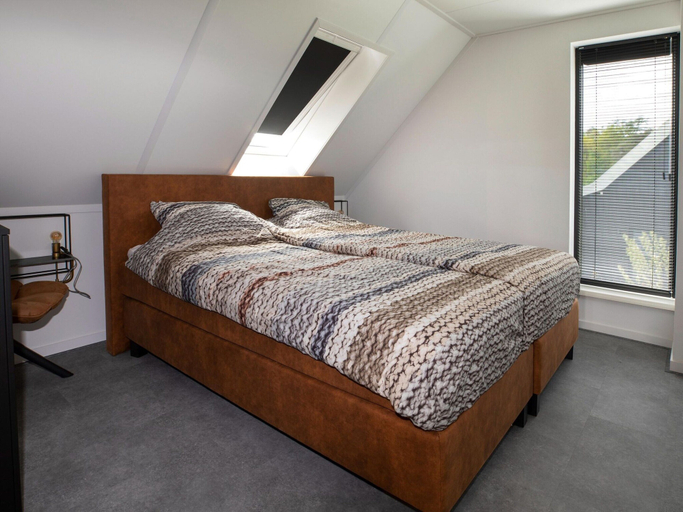 Bedroom 2, Beautiful villa with spacious garden, Skarsterlân