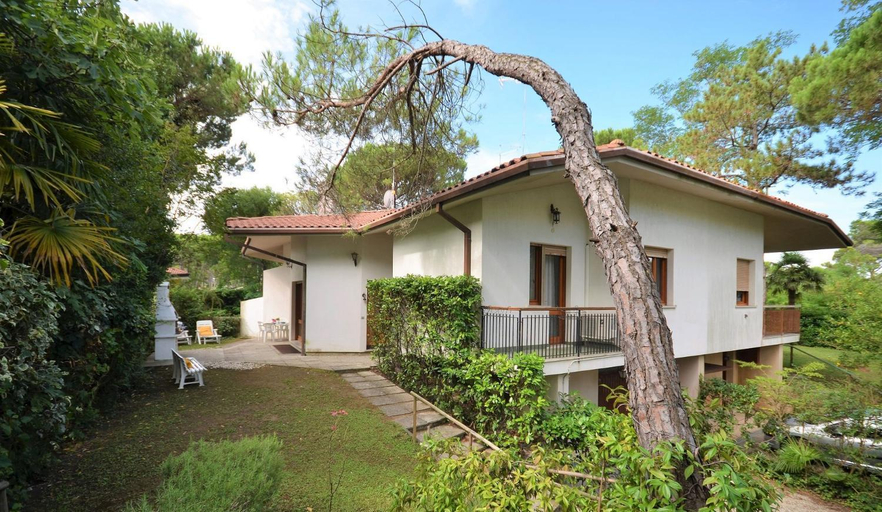 Others 3, Villa Ralph, Udine
