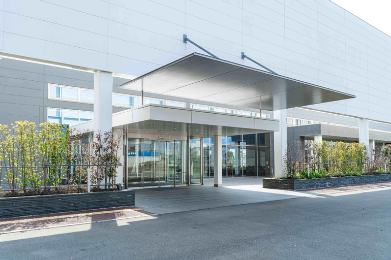 Sumiichi hotel KIX, Tajiri