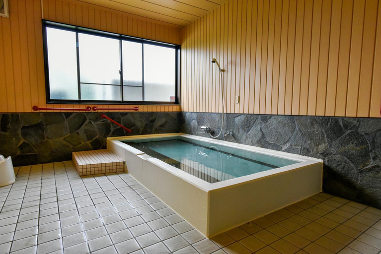 Bathroom, Hotel Circle One, Sagara