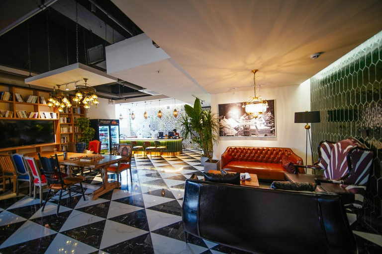 Public Area 2, POSHPACKER - Chengdu Local Tea Hostel - Xinnanmen Metro Station, Chengdu