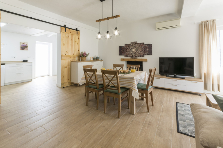Room 4, Cova De L Aire in La Drova, Valencia