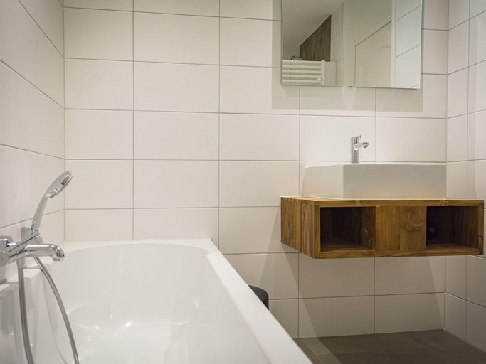 Bathroom, Apartment in De Cocksdorp near Beach, Texel