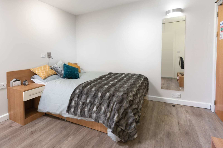 Bedroom 2, For Students Only Chapter South Bank in London, London