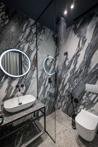 Bathroom 3, Gest Hotel, Vlorës