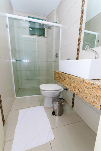 Bathroom 5, Hotel Paraiso, Correia Pinto