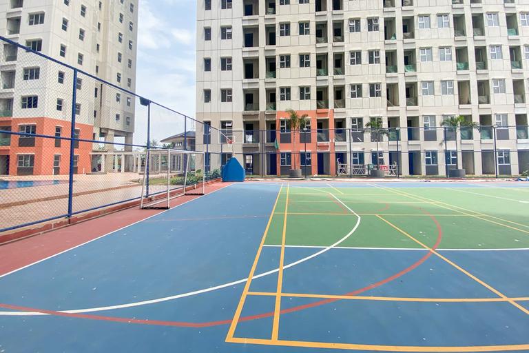 Exterior & Views 2, Warm and Restful Studio Transpark Juanda Bekasi Timur Apartment By Travelio, Bekasi