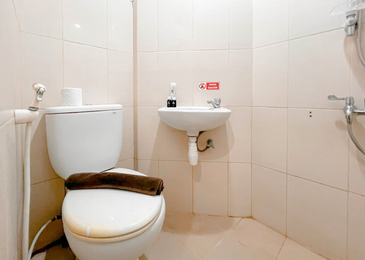 Bedroom 4, Simple and Relax Studio at Pavilion Permata Apartment By Travelio, Surabaya