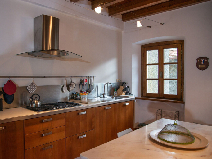 Private kitchen 5, Mansion in Pescaglia Near Tuscan Coast, Lucca