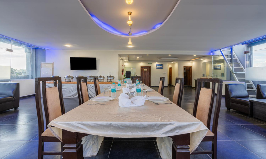 Food & Drinks 5, Treebo Sai Fortune Gateway Near Bangalore Airport Yelahanka, Bangalore