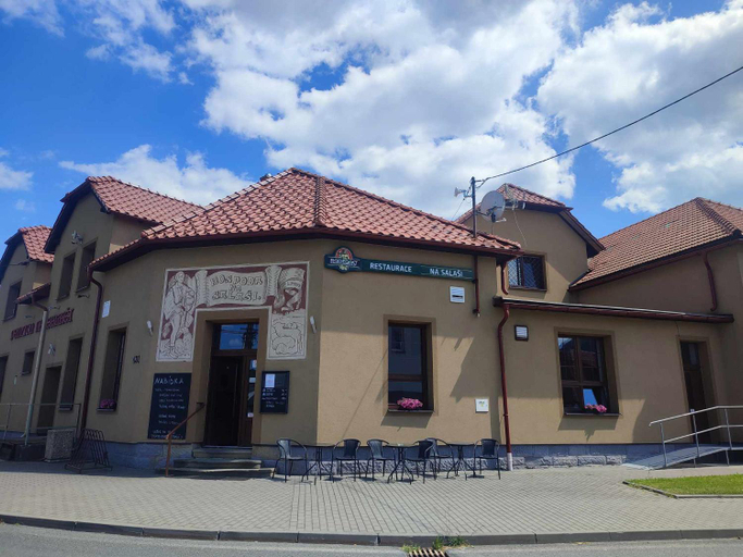 Others 4, Penzion a restaurace Na Salasi, Vsetín