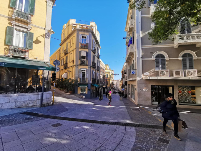 Others 4, Suites Garibaldi, Cagliari