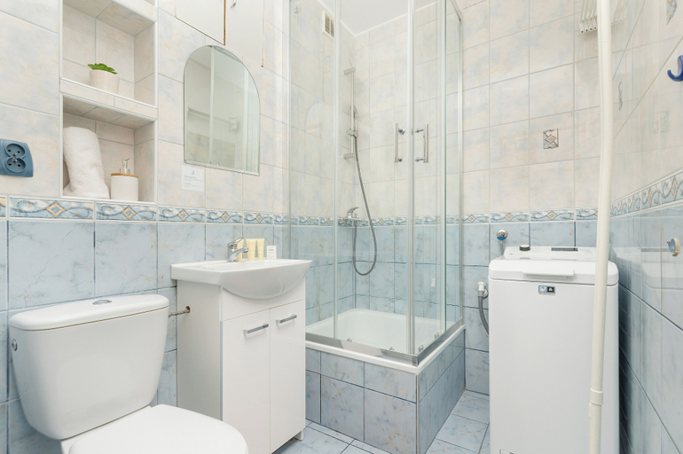 Bathroom 4, Piastowska Apartment Gda��sk by Renters, Gdańsk City
