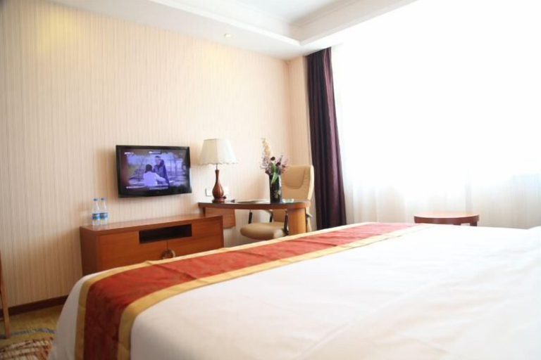 Bedroom 3, Vienna International Hotel (Tongliao Kerqin), Tongliao