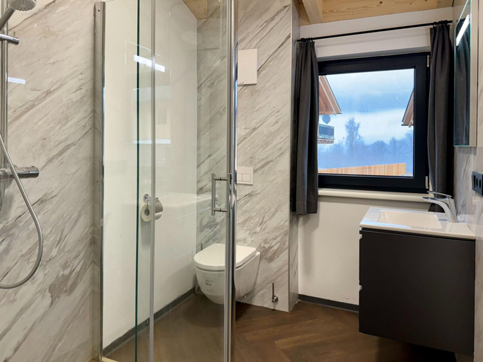 Bathroom 5, Chalet Near Nassfeld ski Resort in Carinthia, Hermagor