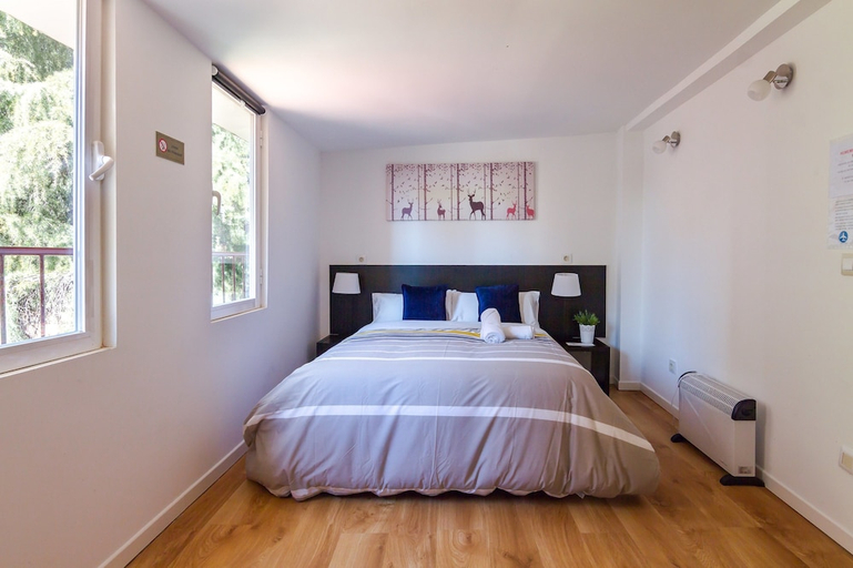 Bedroom 4, AandZ Javier Cabrini, Madrid