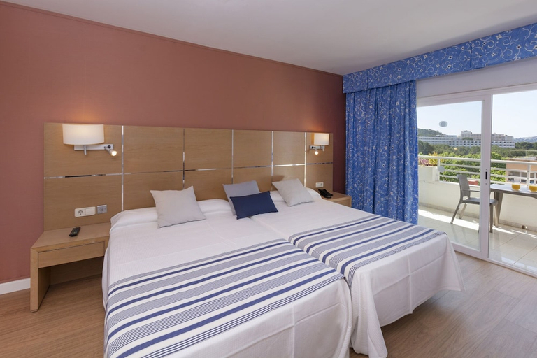 Bedroom 3, MAR HOTELS PAGUERA and SPA APARTMENTS, Baleares