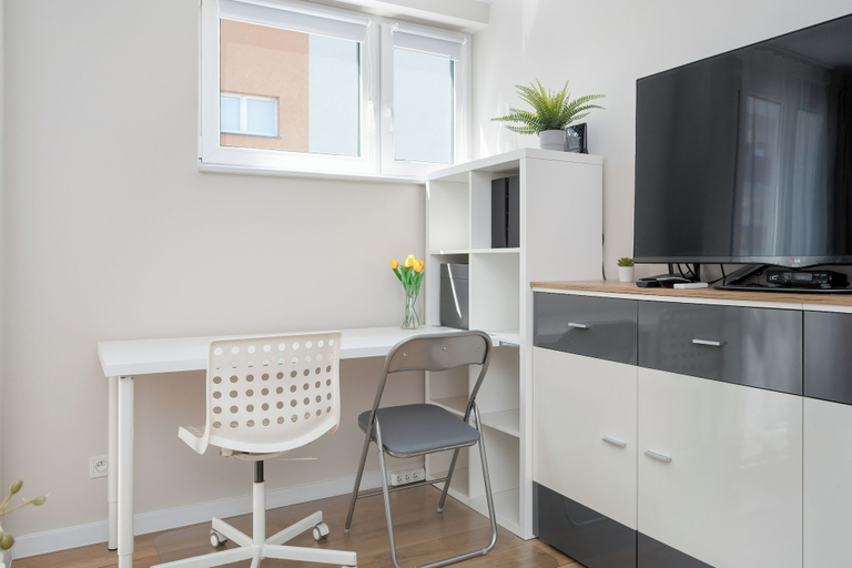 Others 5, Apartment in the Centre by Renters, Środa Śląska