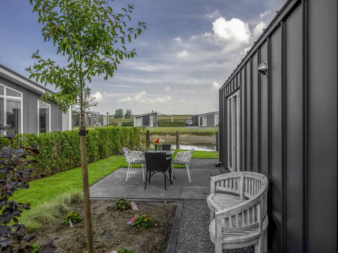 Others 5, Detached House on Lake in Zeeland Holiday Park, Kapelle