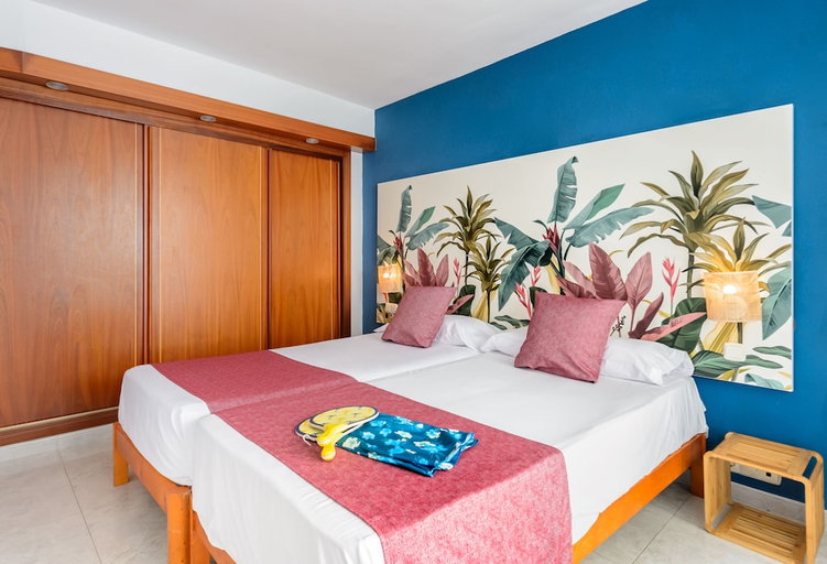 Bedroom 2, Aparthotel Vibra Jabeque Soul, Baleares