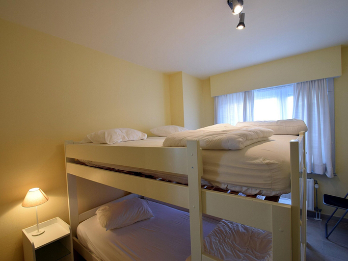 Bedroom 3, Apartment in De Haan Near the Beach, West-Vlaanderen