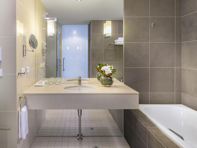 Bathroom 7
