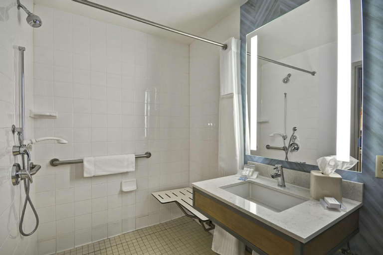Bathroom 9