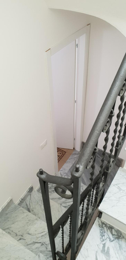 Others 4, DE MEO Guest House, Trapani