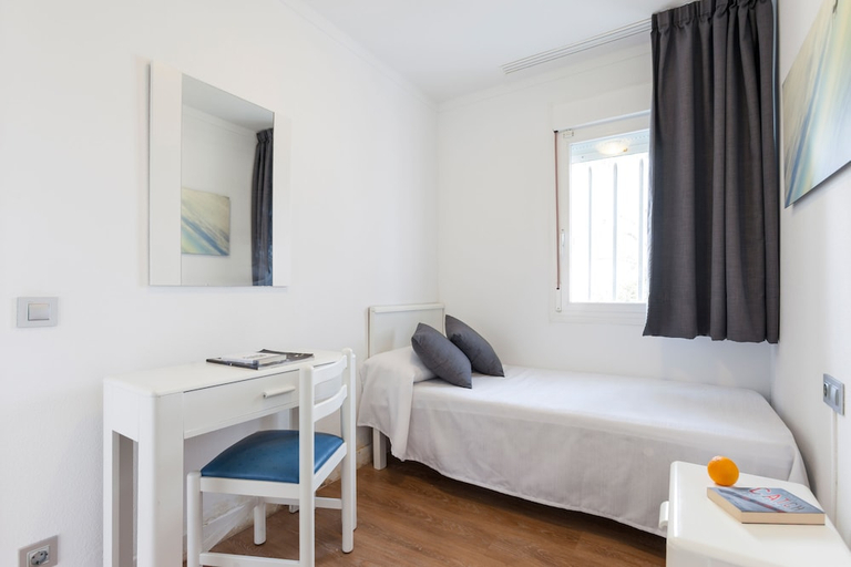 Bedroom 2, Duvabitat Apartments, Baleares