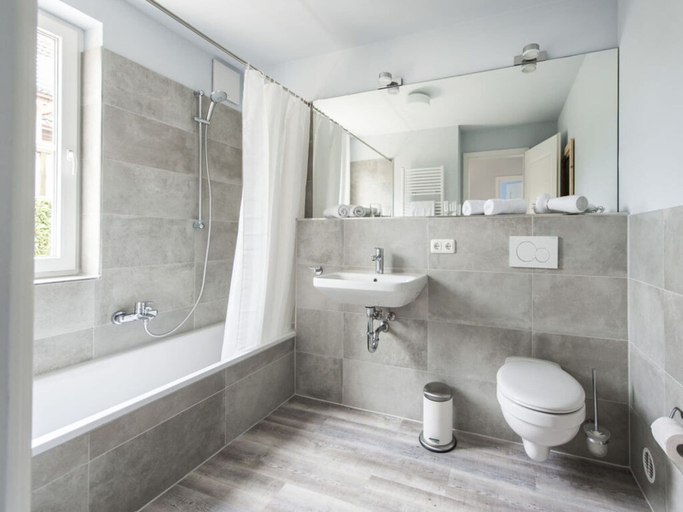 Bathroom 3, Fischer Heiligenhafen 4d, Ostholstein
